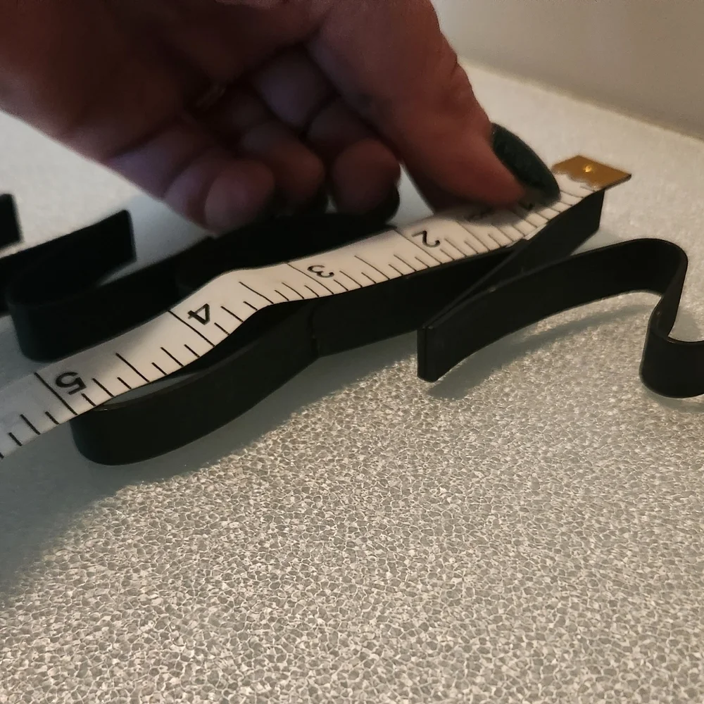 "Laugh" cursive ribbon iron inspiration hanging art sign decorative sculpture - Picture 3 of 6